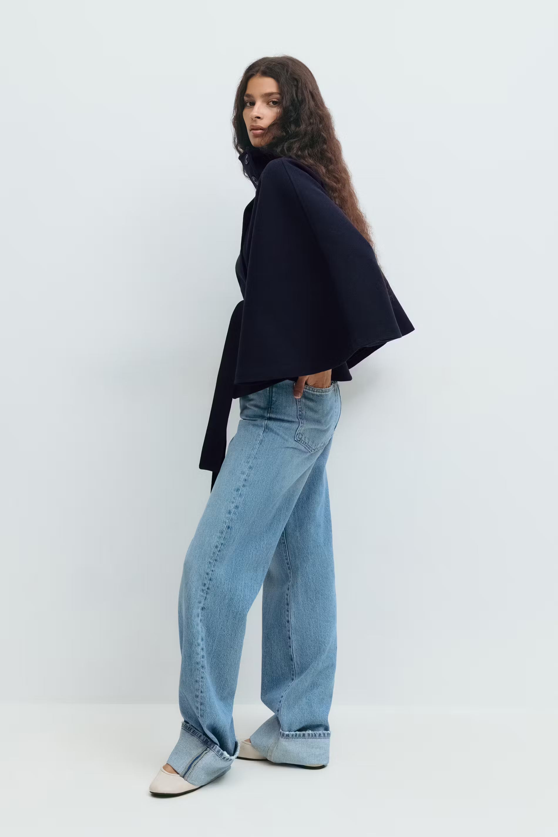 Loreza™ | Elegant Women's Coat with Belt & High Collar