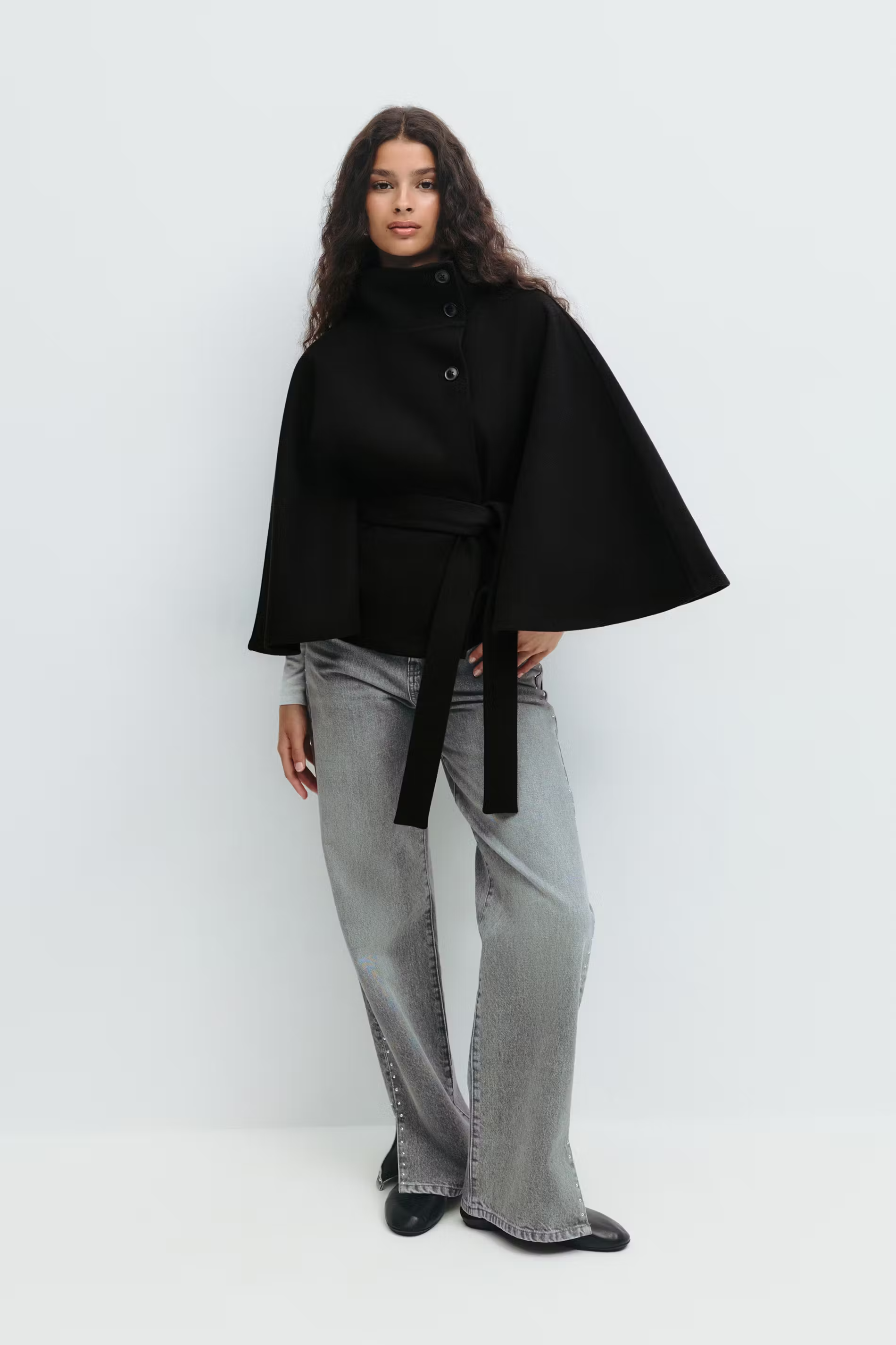 Loreza™ | Elegant Women's Coat with Belt & High Collar