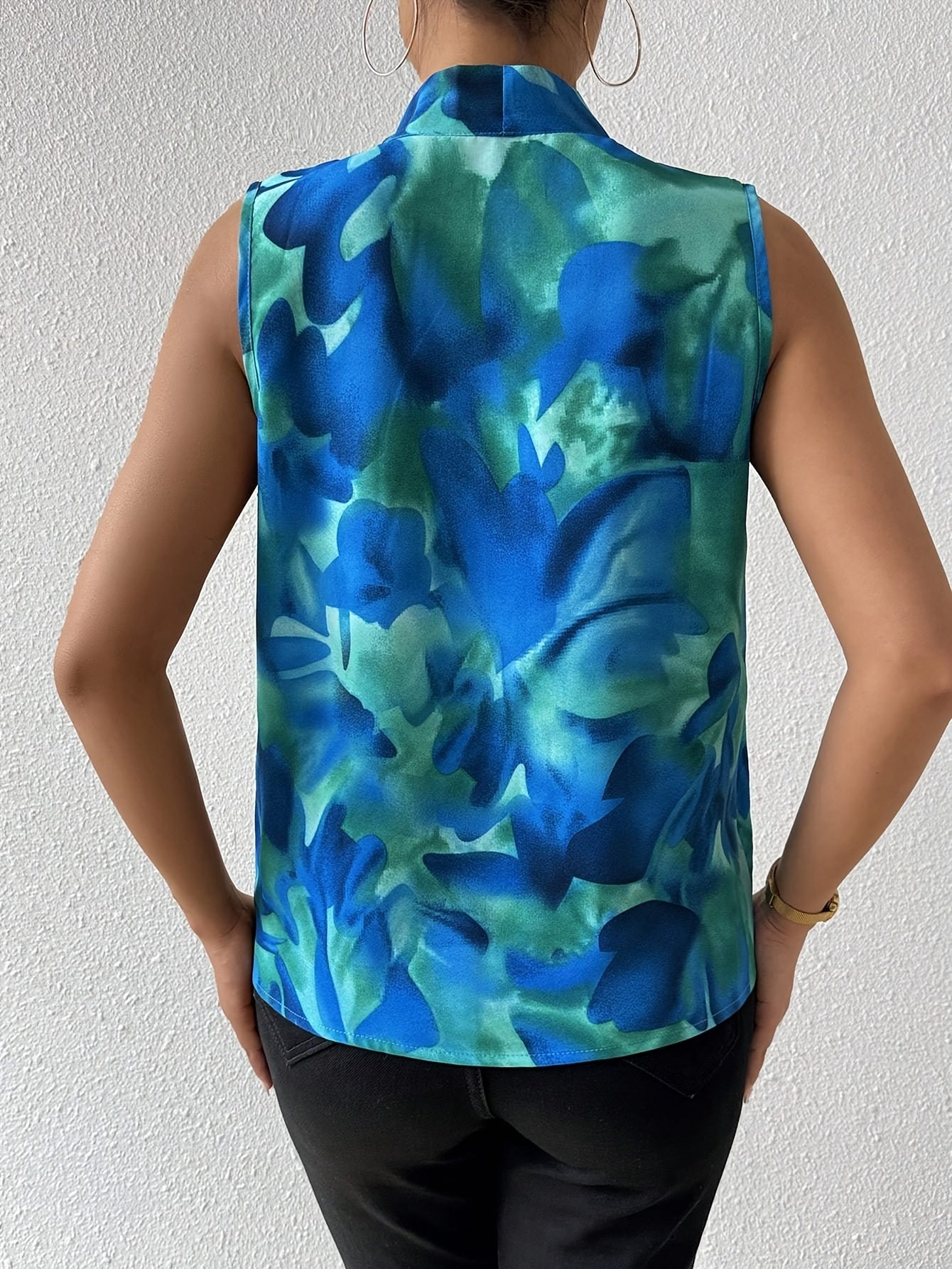 Serenya™ | Watercolor Sleeveless Blouse