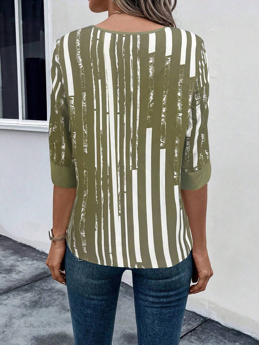 DAELYN™ | STRIPED BLOUSE WITH NOTCHED NECKLINE 