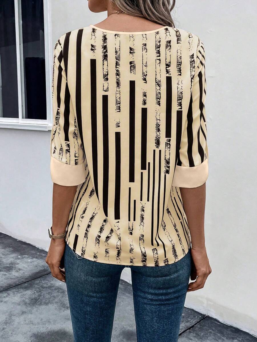 DAELYN™ | STRIPED BLOUSE WITH NOTCHED NECKLINE 
