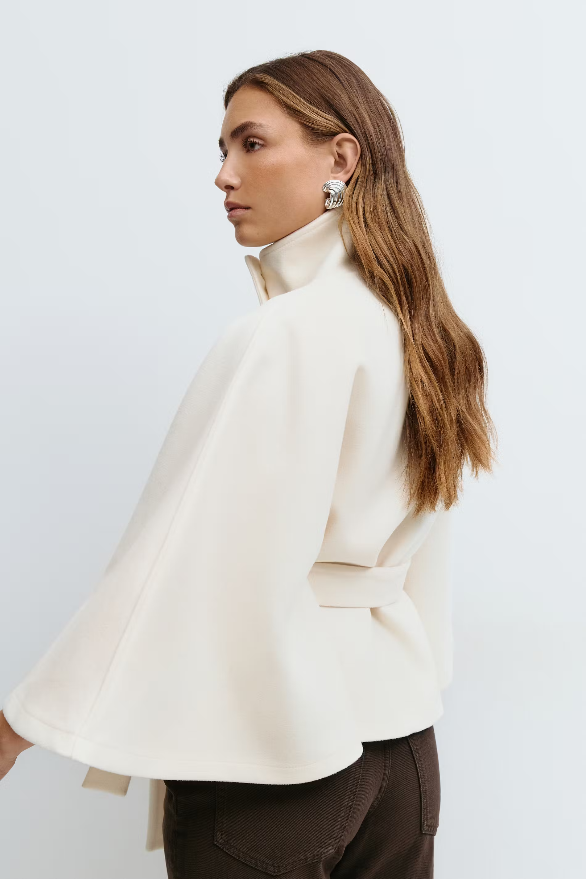 Loreza™ | Elegant Women's Coat with Belt &amp; High Collar 