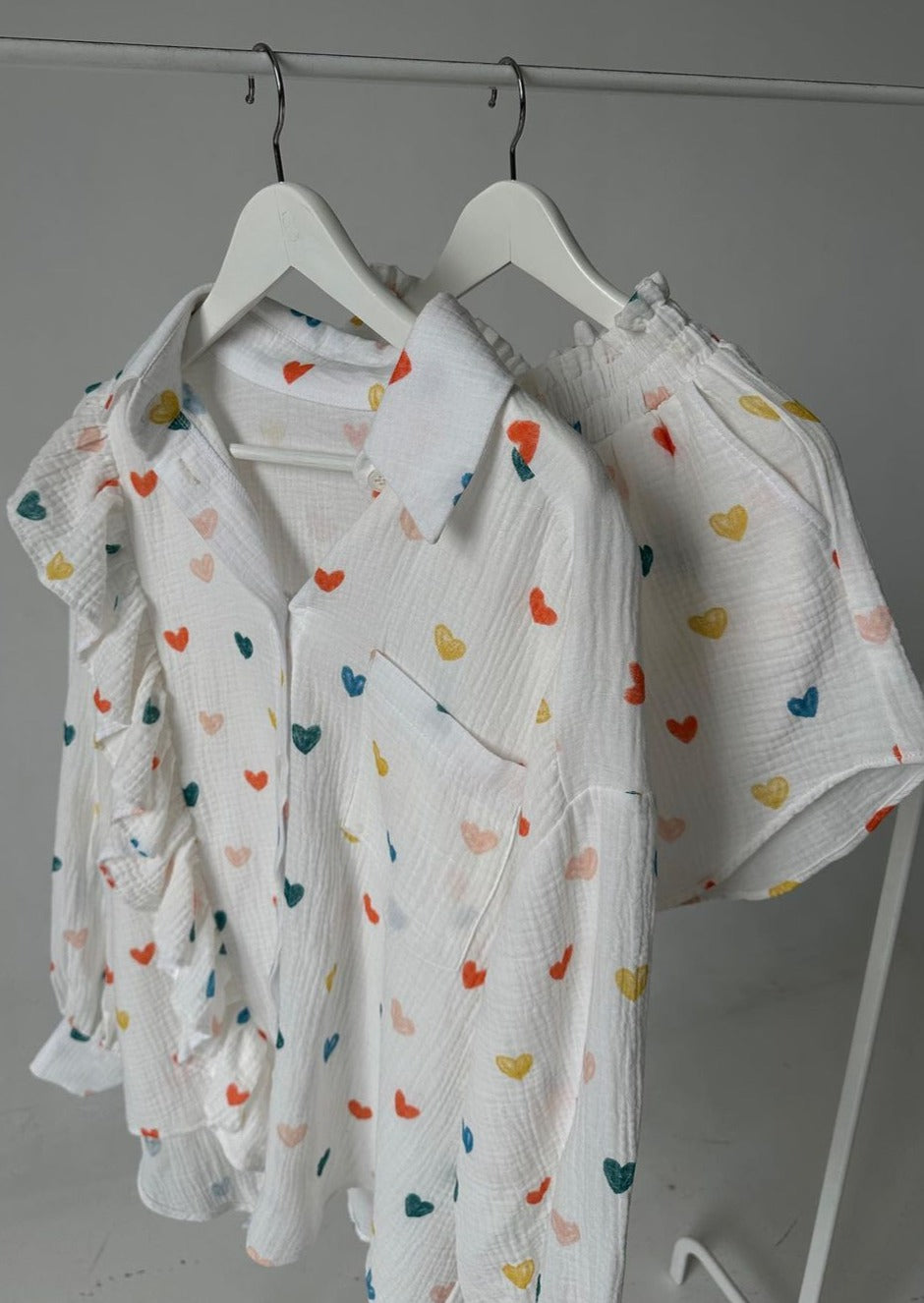 OPHELIE – HEART PRINT SHIRT &amp; SHORTS TWO-PIECE SET