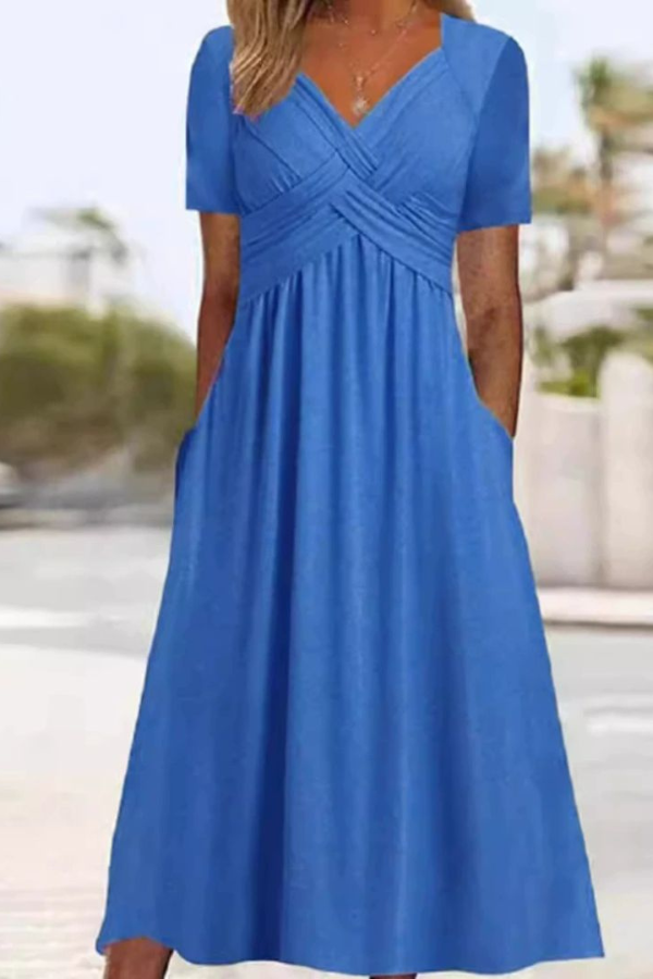 EMILIA | CHIC &amp; FEMININE DRESS