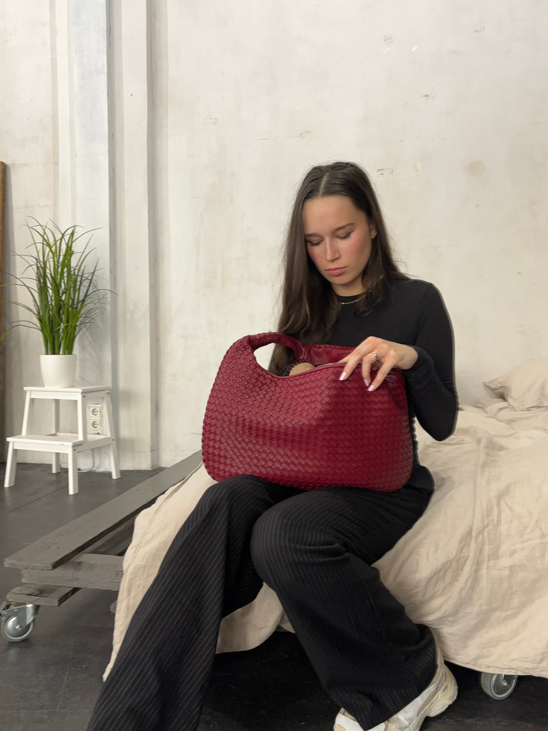 LYONNE – ONE SHOULDER WONDER BAG