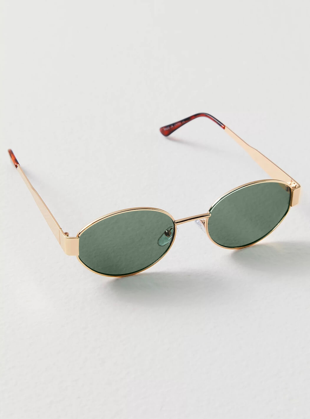 Sorelle | Elegant Sunglasses