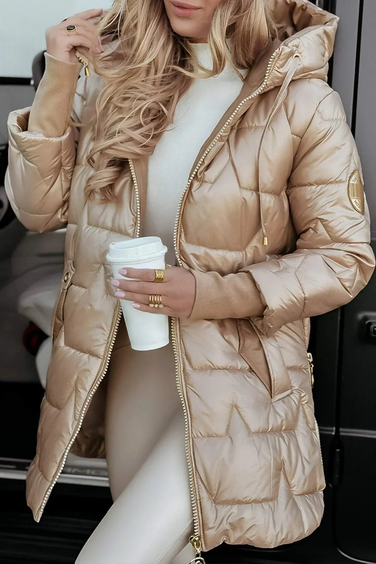 Nolwen™ | Elegant Padded Winter Coat with Hood 