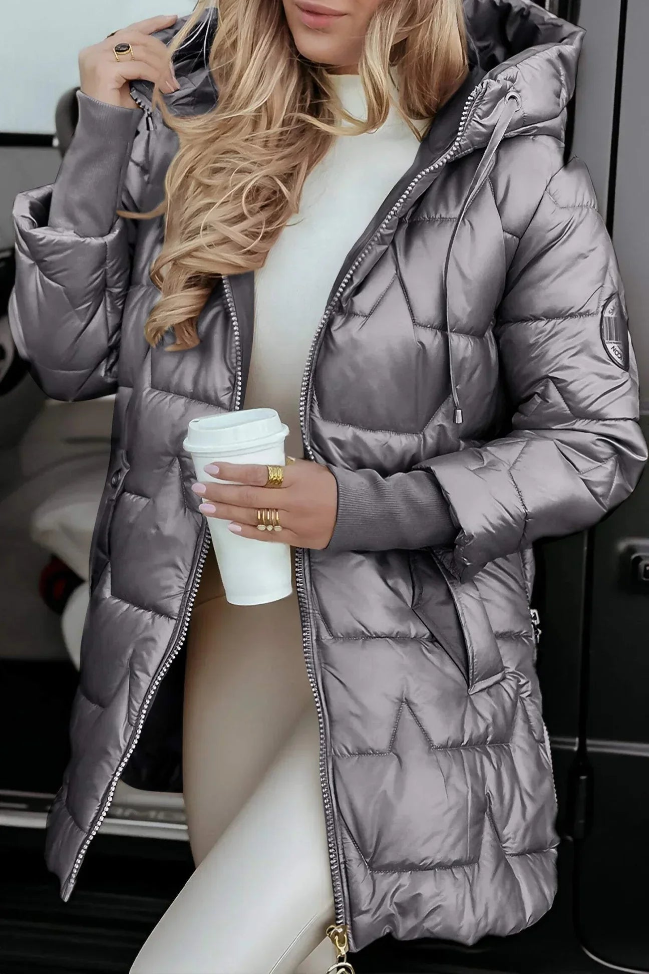 Nolwen™ | Elegant Padded Winter Coat with Hood 